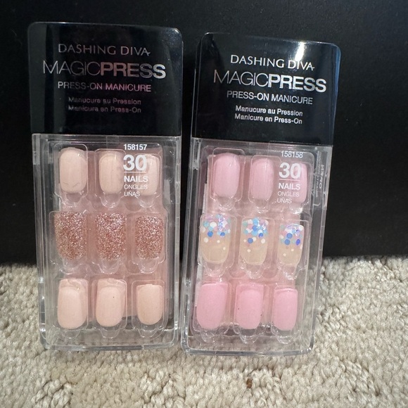 Assorted brand press on nails - Picture 2 of 5